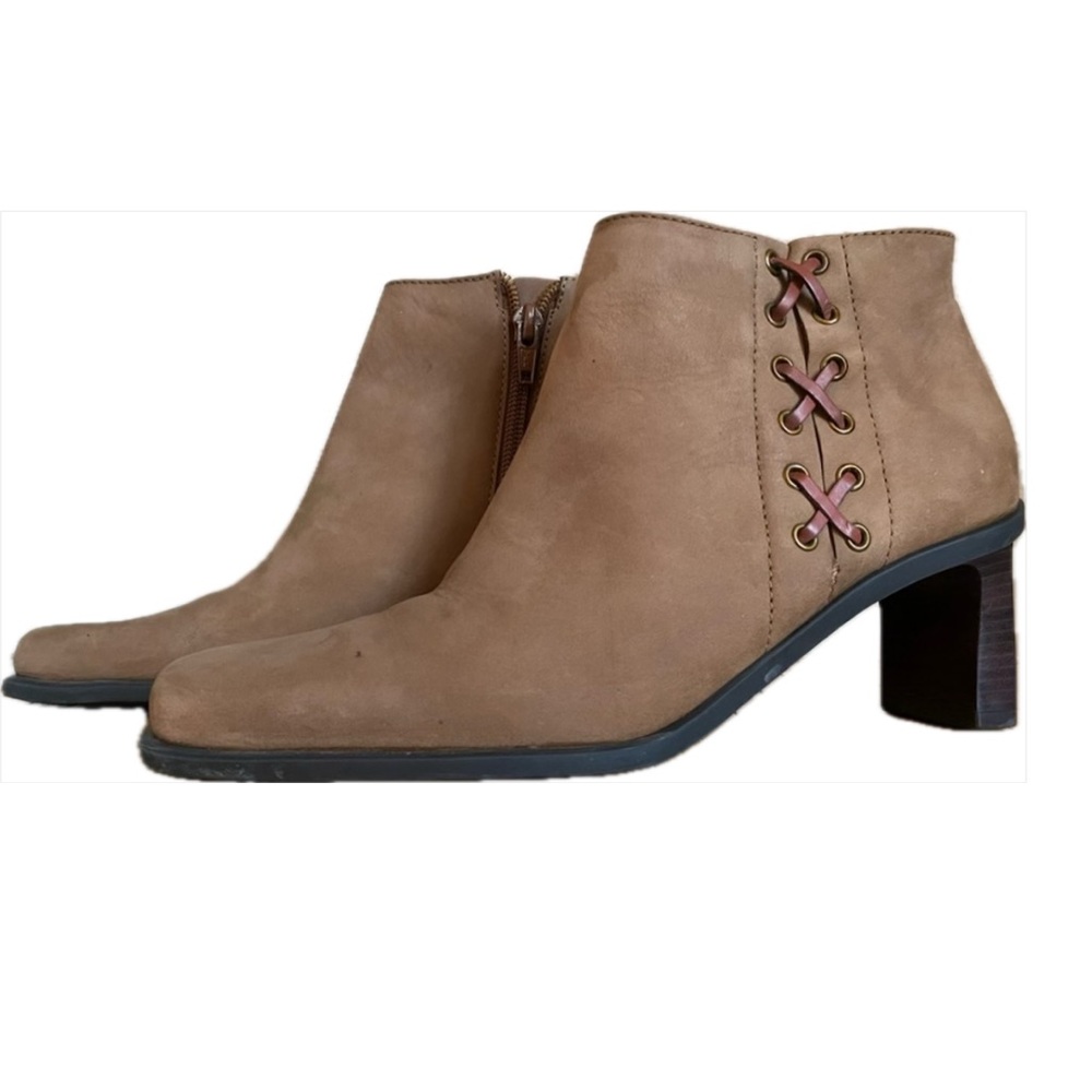 Etienne Aigner Tan Ankle Booties Boots Saddle